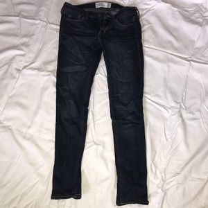 These are lightly worn super skinny jeans. W25 L29